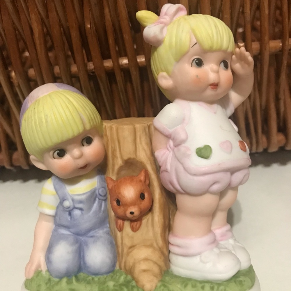 American Heirloom Figurine, Loran & Lee “Hide n’ Seek” created by Debbie Jarratt